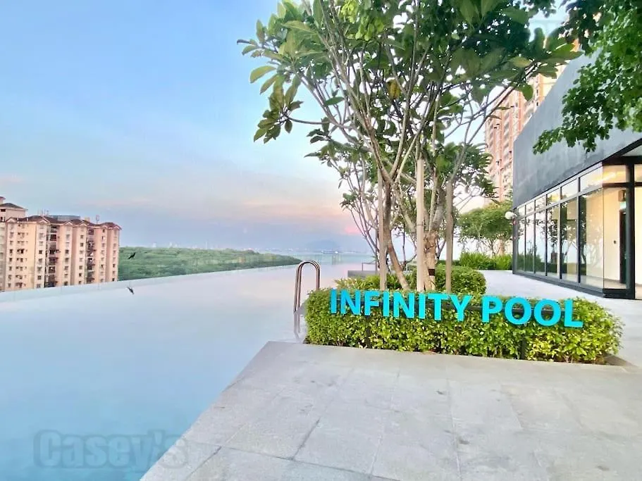 Urban Suites #Luxury Leisure #Infinity Pool #Local Neighbourhood #4Pax #2Br 2Bath #2King #Quality Well Maintained #Private Host Jelutong Apartment